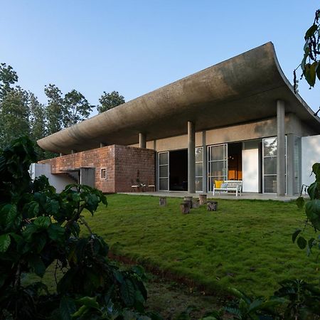 Saffronstays Cafella- A 3-Bdr Elliptical-Roof Villa In Chikmagalur Mudigere Exteriér fotografie