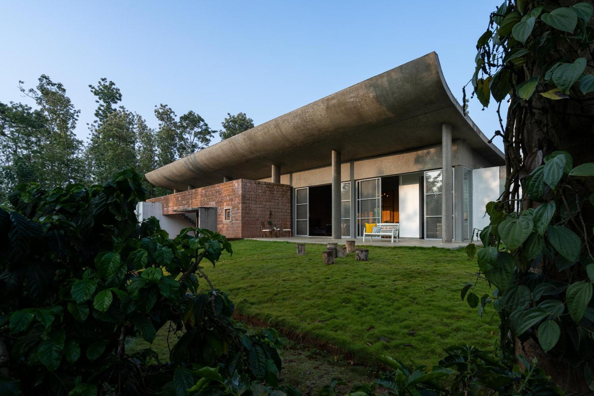 Saffronstays Cafella- A 3-Bdr Elliptical-Roof Villa In Chikmagalur Mudigere Exteriér fotografie